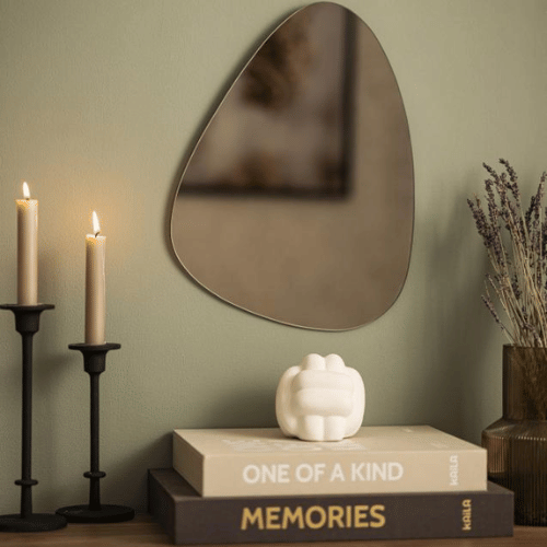 Spiegel befestigen ohne Bohren auf Tapete